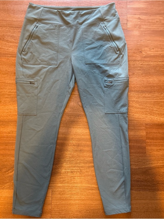 Athleta Pants - Athleta Women’s Size 16 Olive Green Cargo Utility Leggings Zip Pocket Pants NWOT
